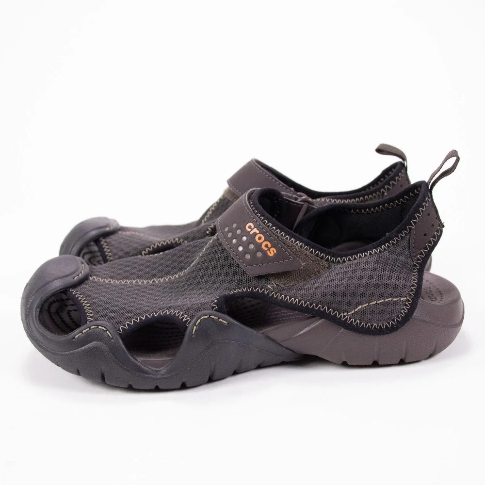 CROCS pre within water